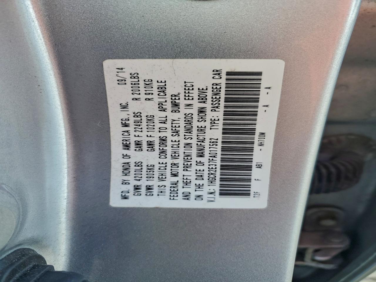 2015 HONDA ACCORD LX photo 25