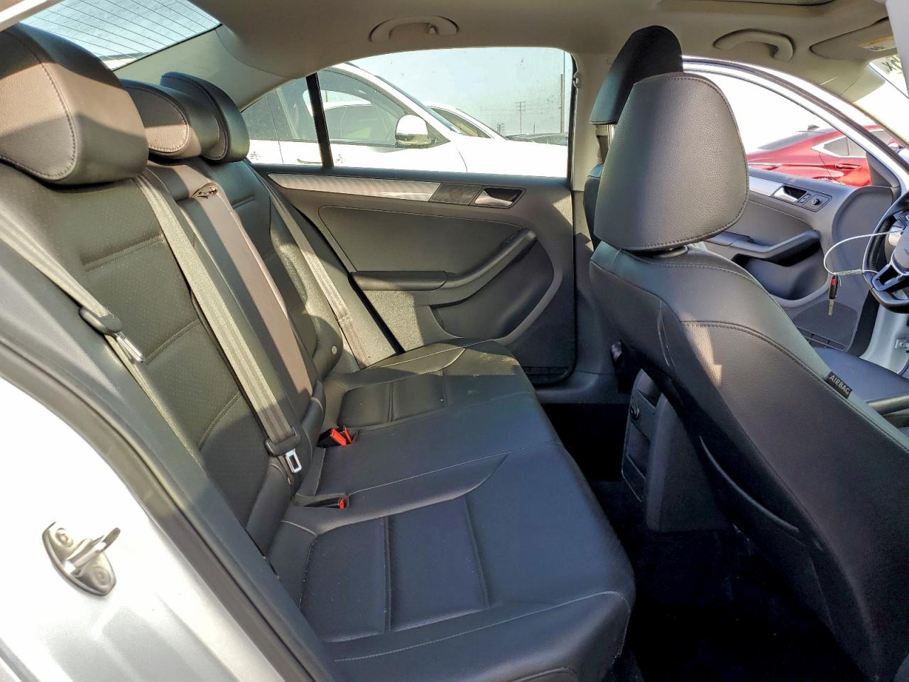 2015 VOLKSWAGEN JETTA SE photo 10