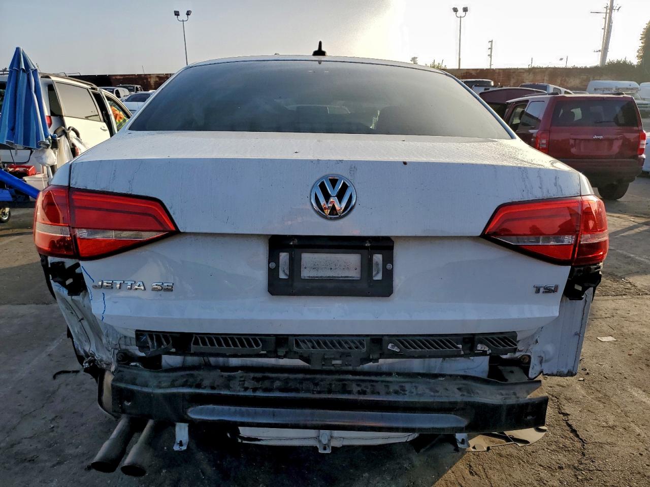2015 VOLKSWAGEN JETTA SE photo 6