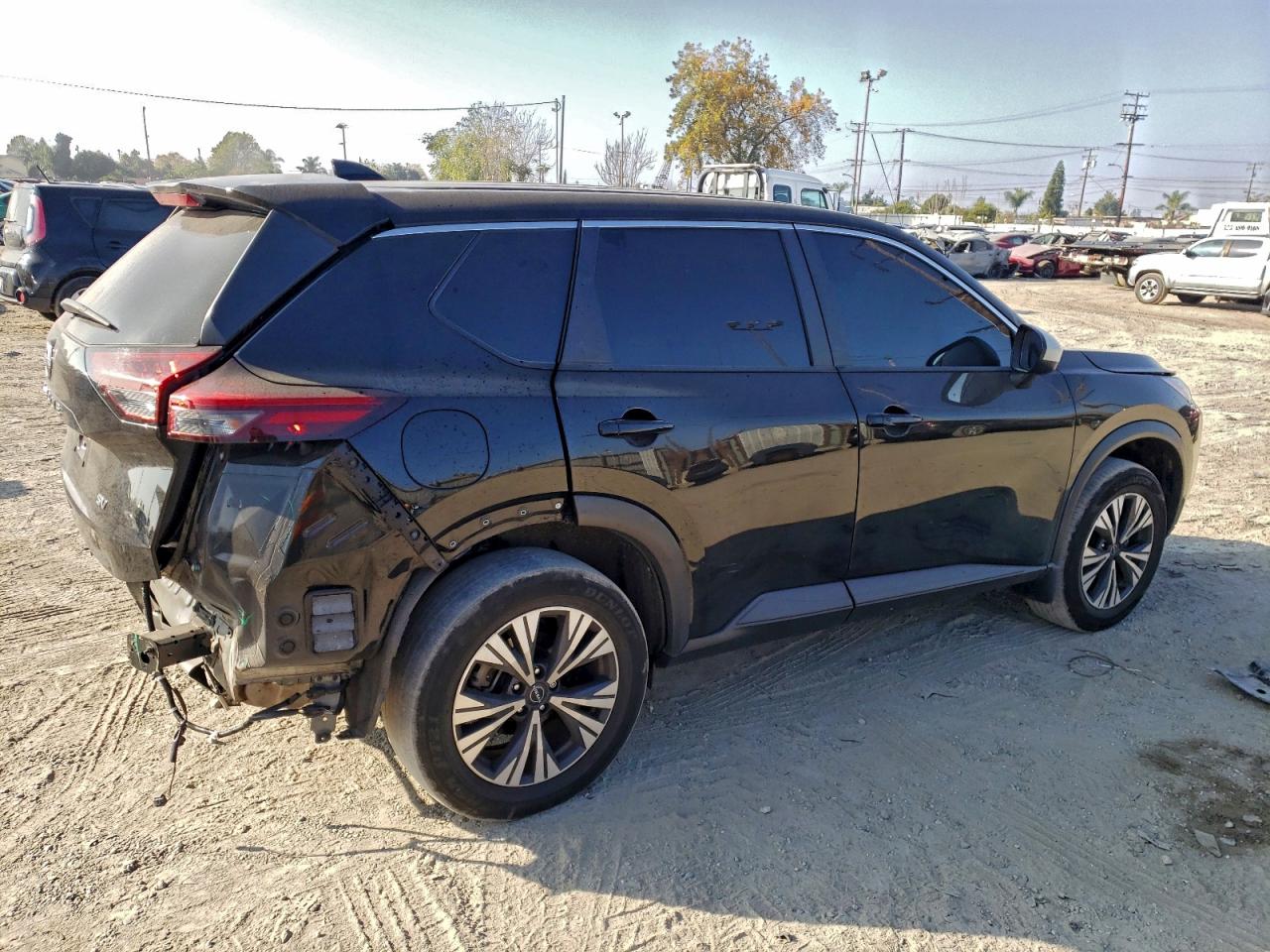 2023 NISSAN ROGUE SV photo 3