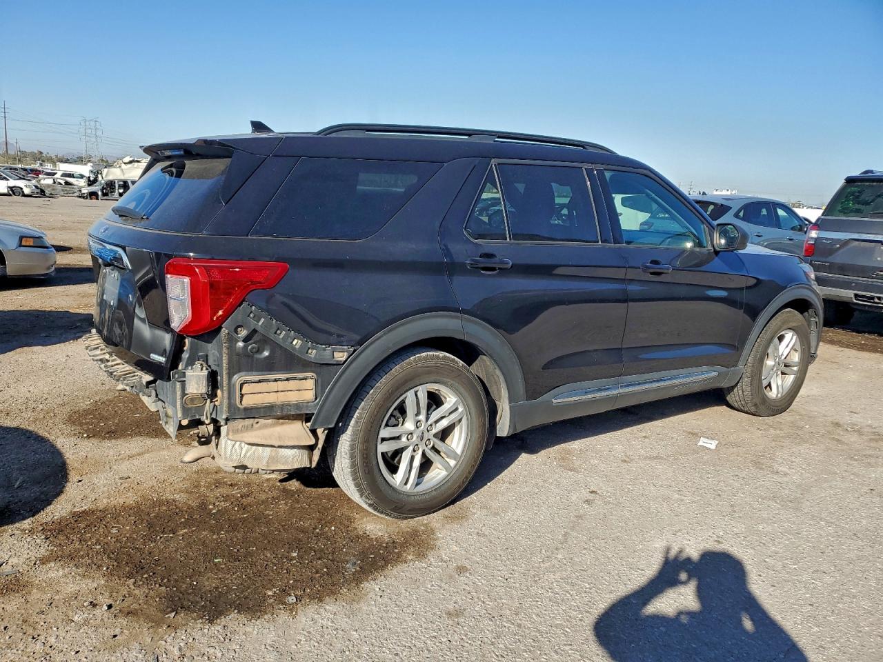 2020 FORD EXPLORER XLT photo 3