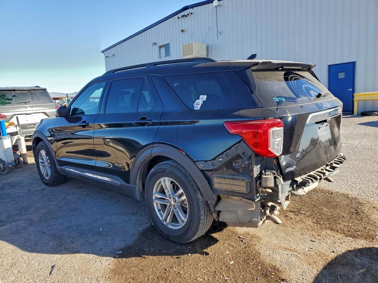 2020 FORD EXPLORER XLT photo 2