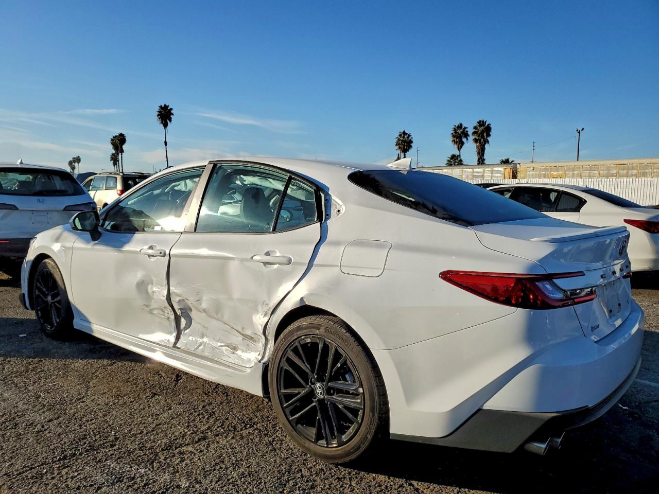 2025 TOYOTA CAMRY XSE photo 4