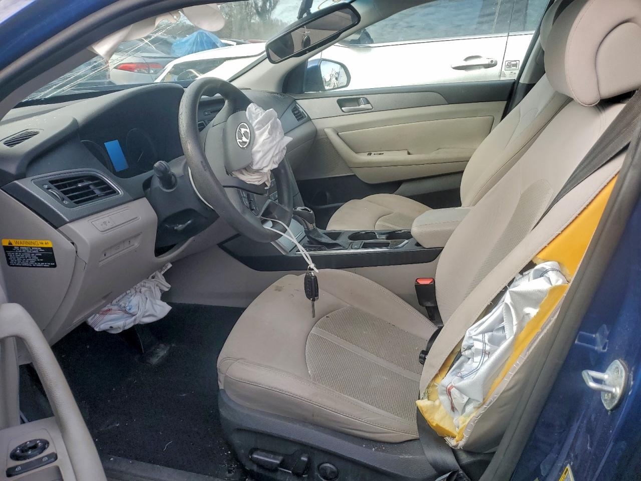 2015 HYUNDAI SONATA SE photo 19