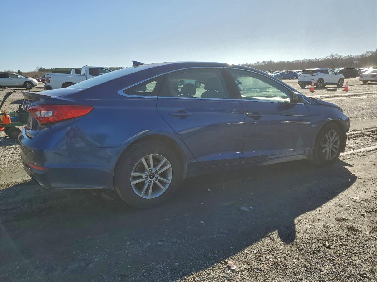 2015 HYUNDAI SONATA SE photo 7