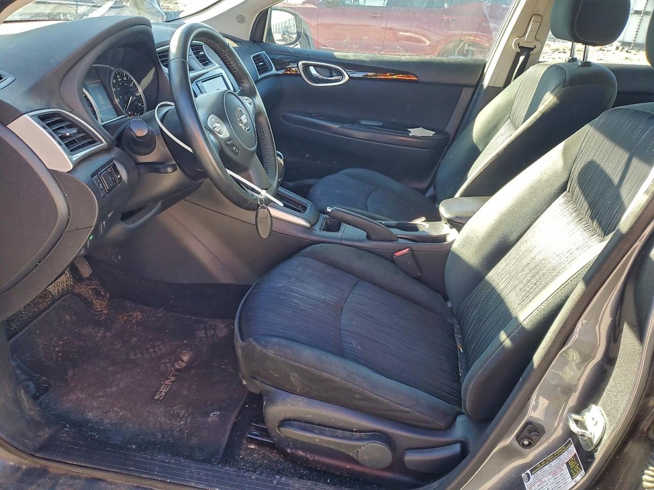 2019 NISSAN SENTRA S photo 7