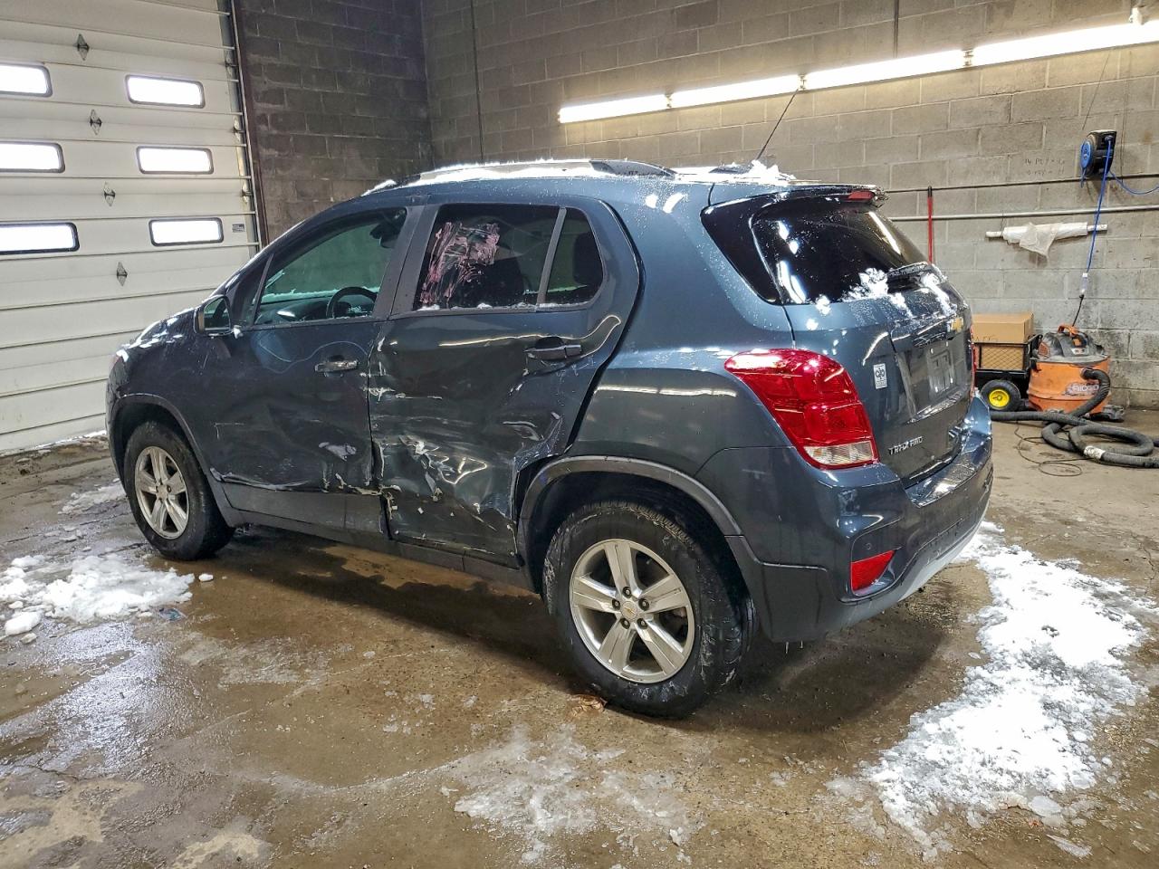 2021 CHEVROLET TRAX 1LT photo 3
