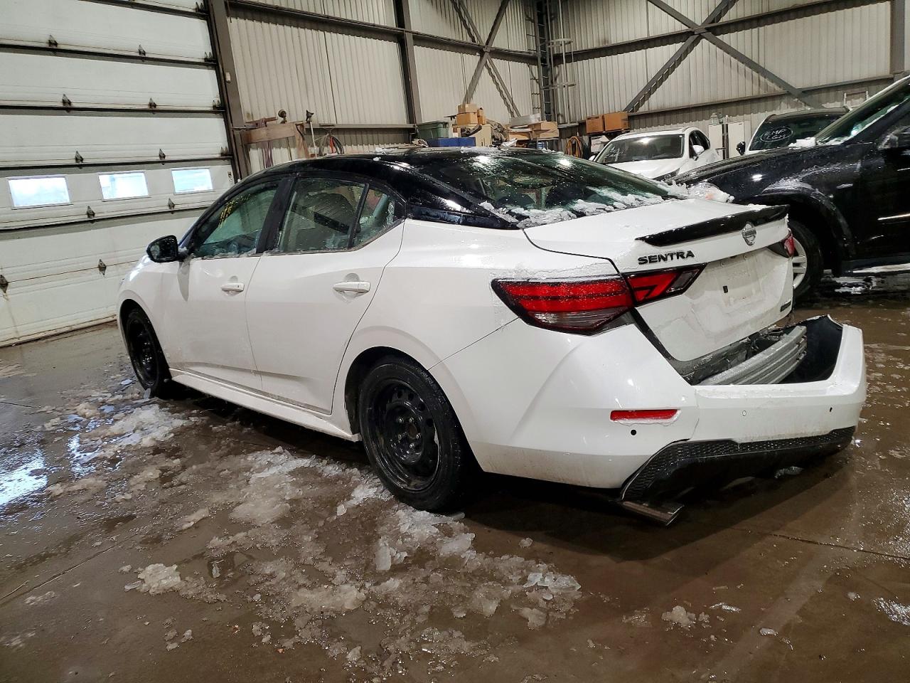 2022 NISSAN SENTRA SR photo 3