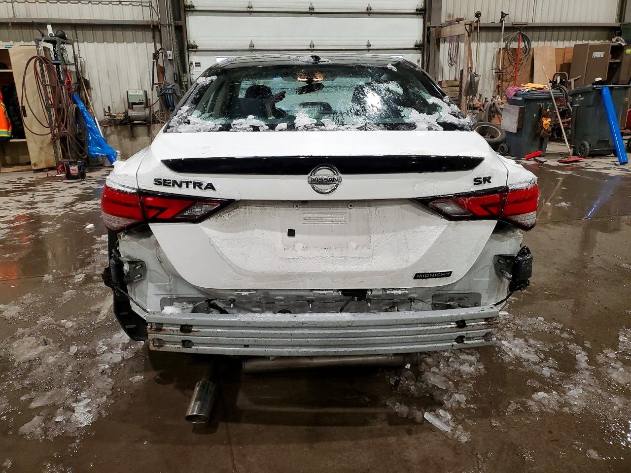 2022 NISSAN SENTRA SR photo 11