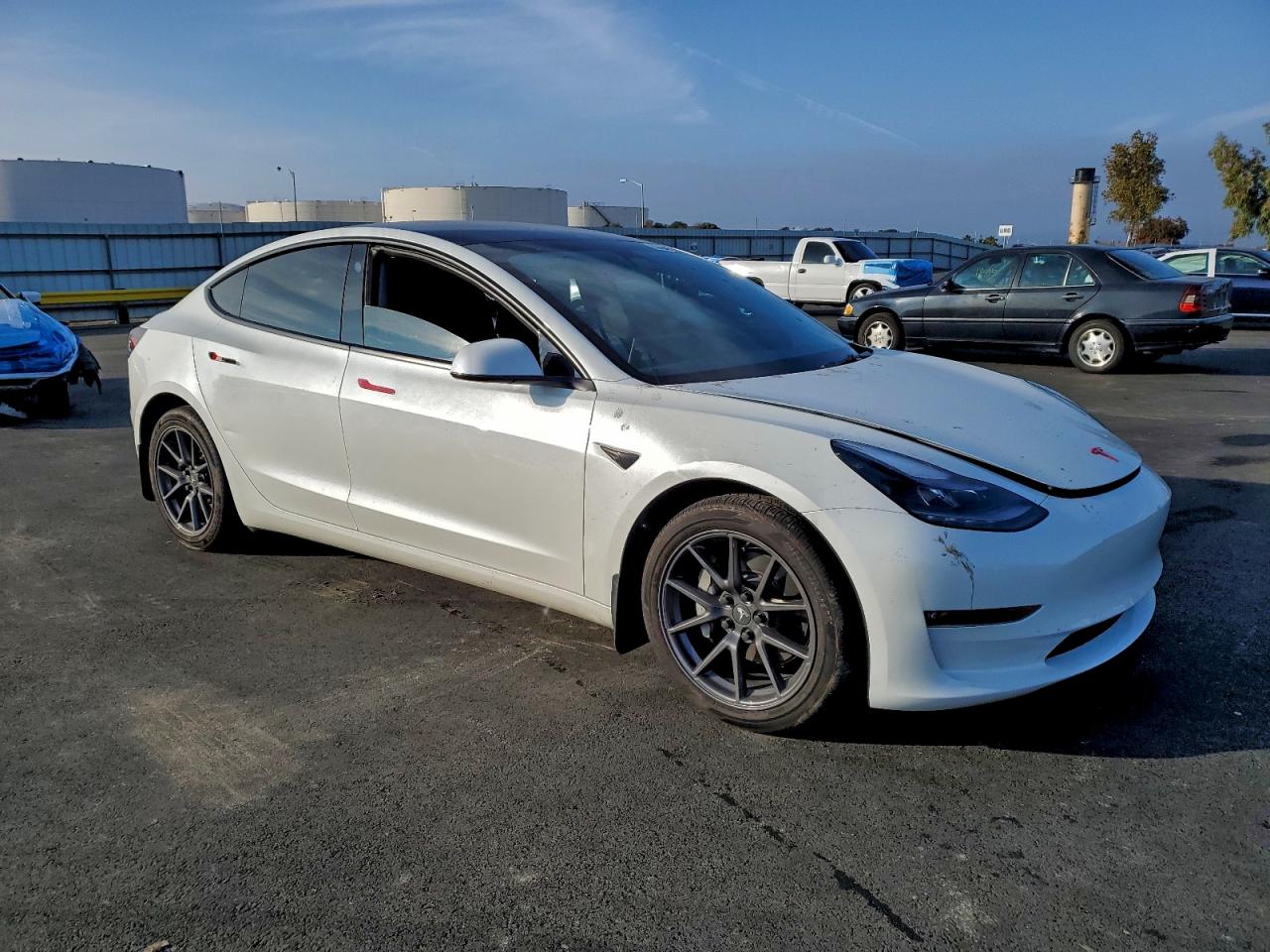 2023 TESLA MODEL 3 photo 4