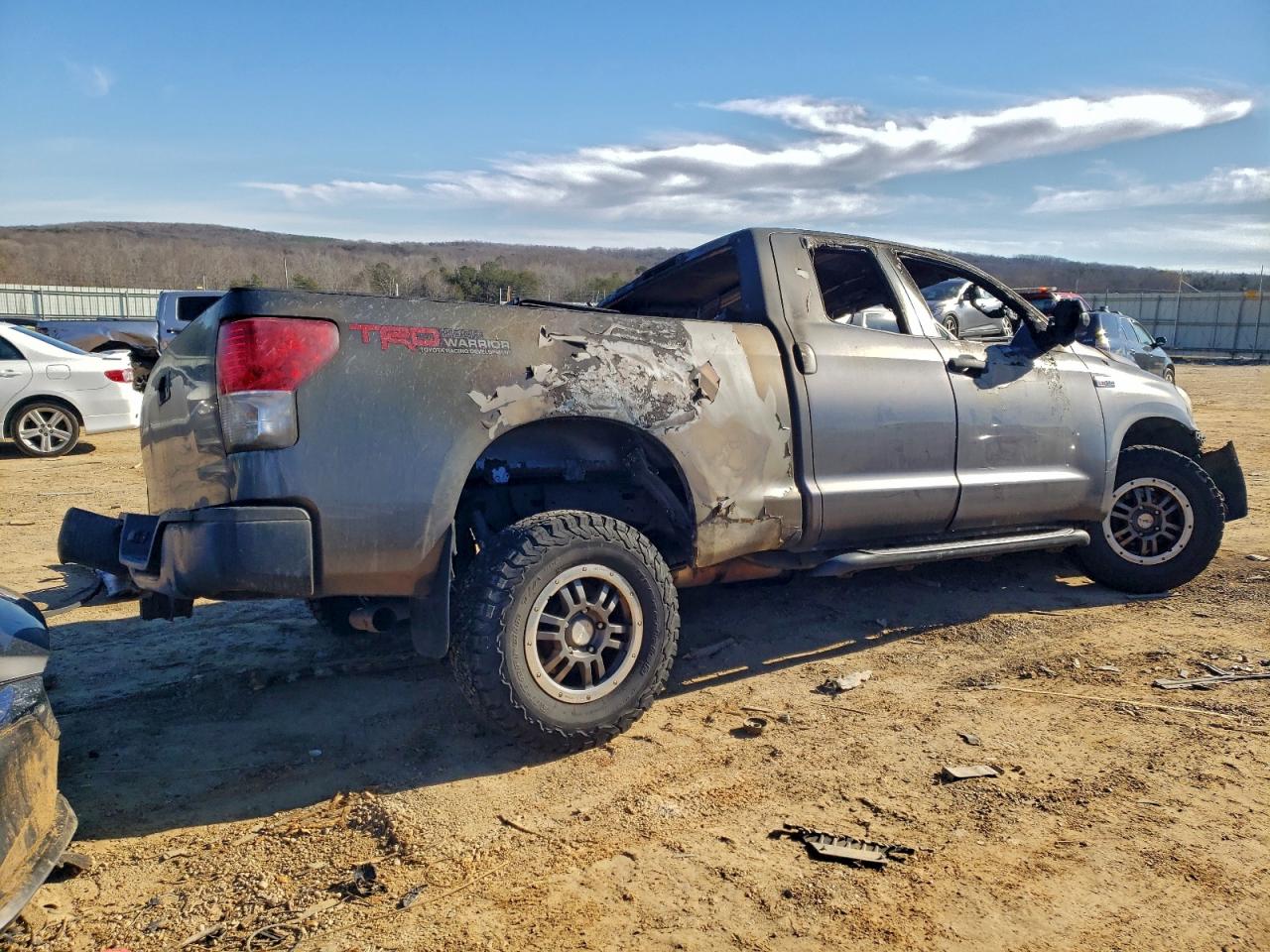 2011 TOYOTA TUNDRA DOUBLE CAB SR5 photo 5