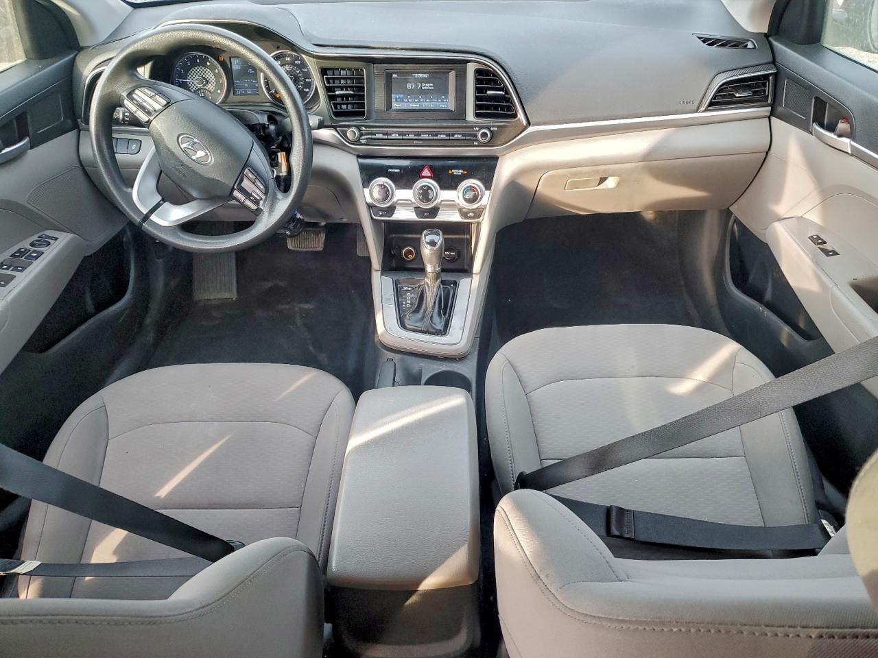 2019 HYUNDAI ELANTRA SE photo 15