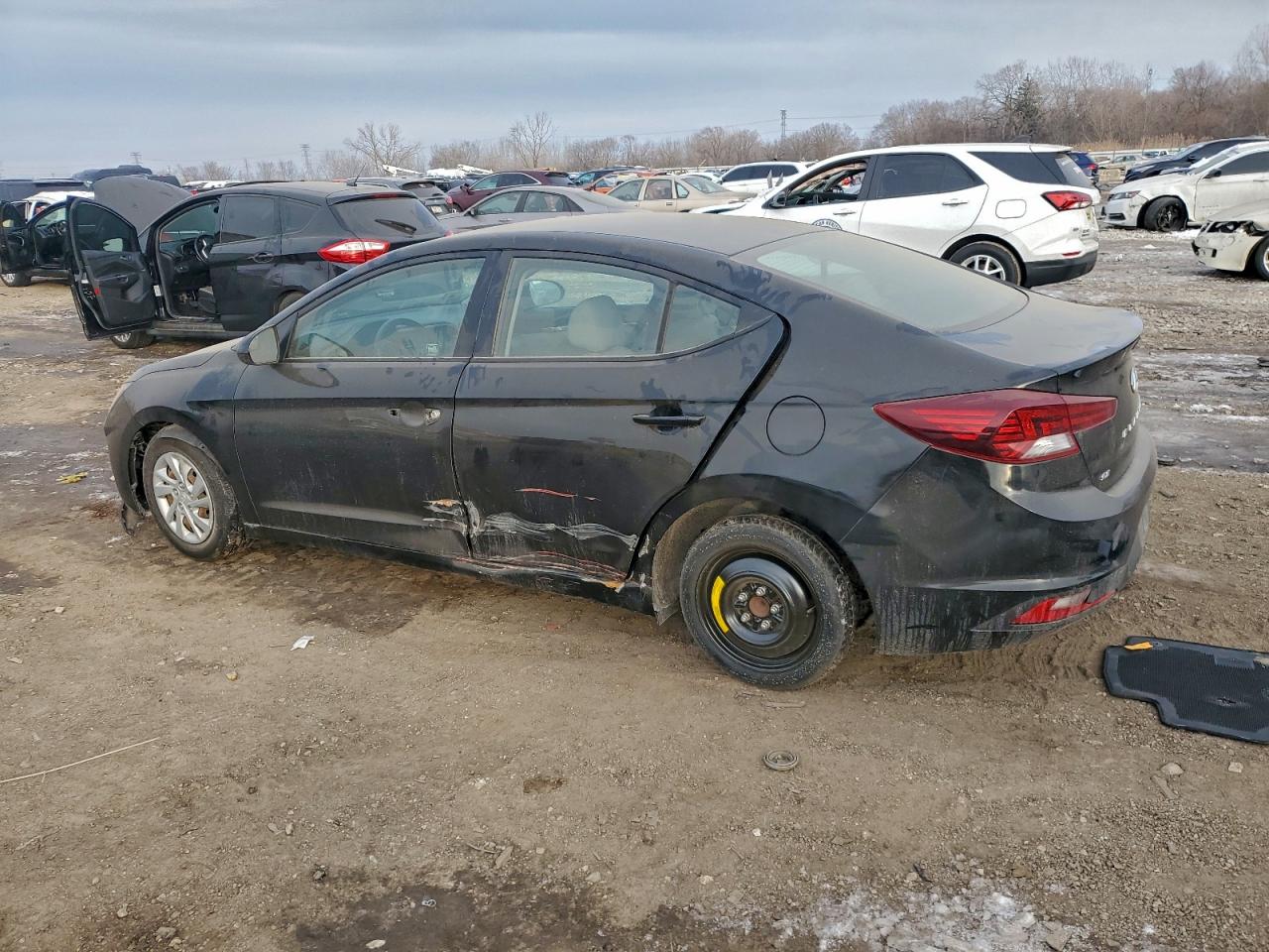 2019 HYUNDAI ELANTRA SE photo 3