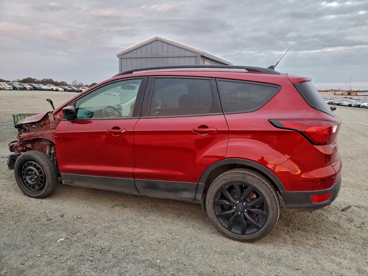 2019 FORD ESCAPE SE photo 2