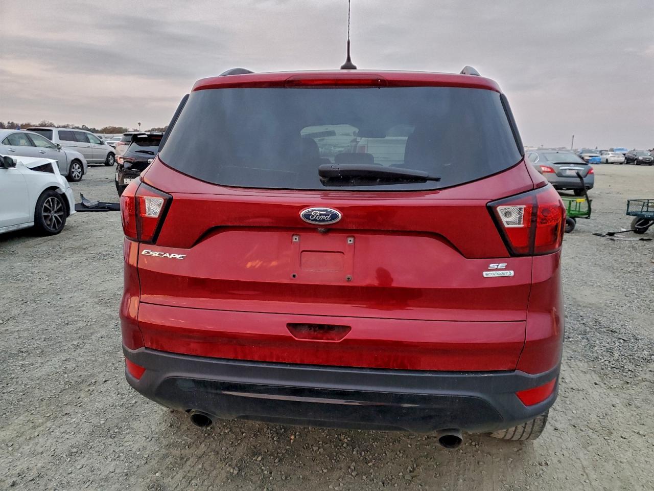 2019 FORD ESCAPE SE photo 6