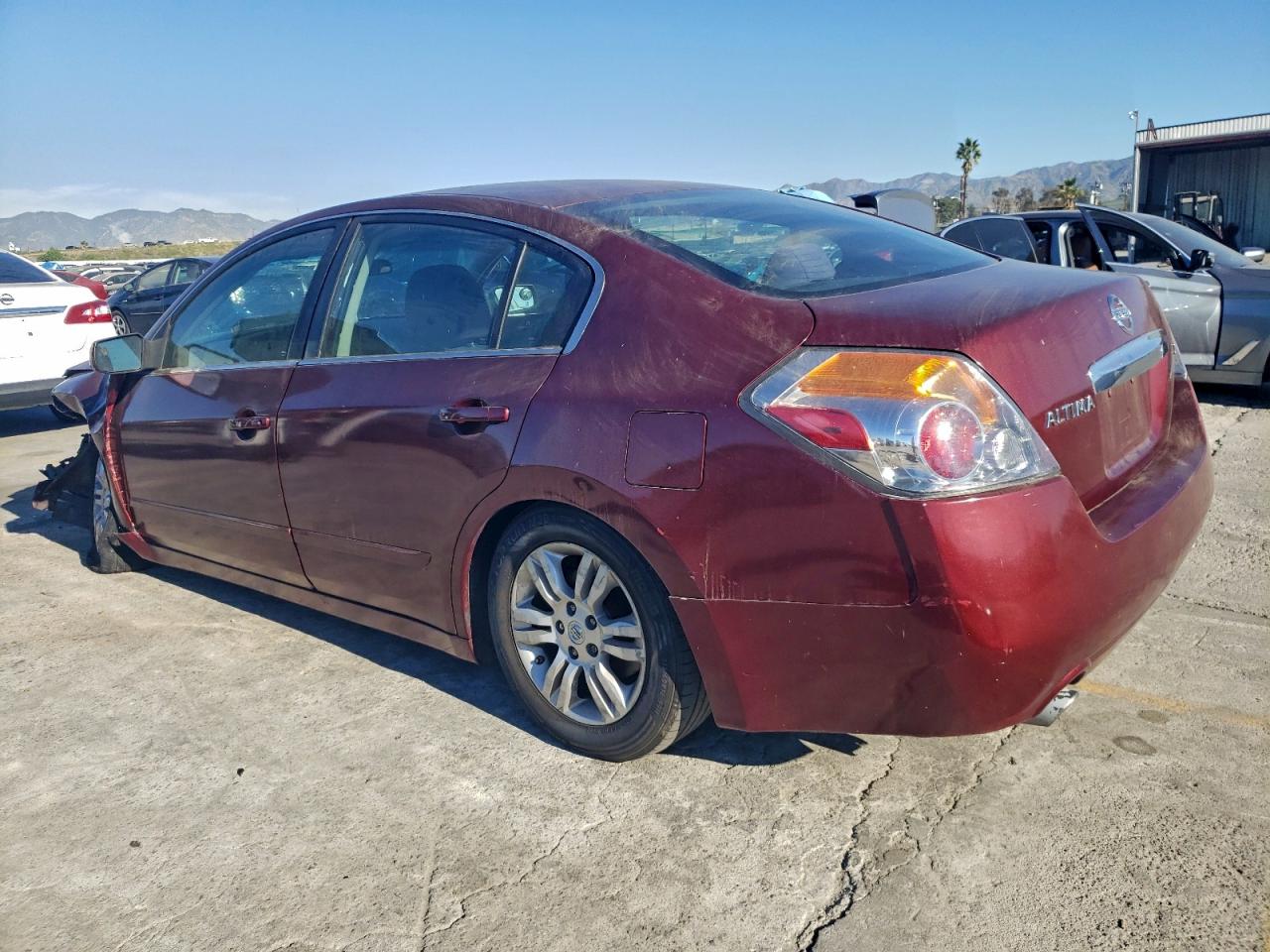 2012 NISSAN ALTIMA BASE photo 2