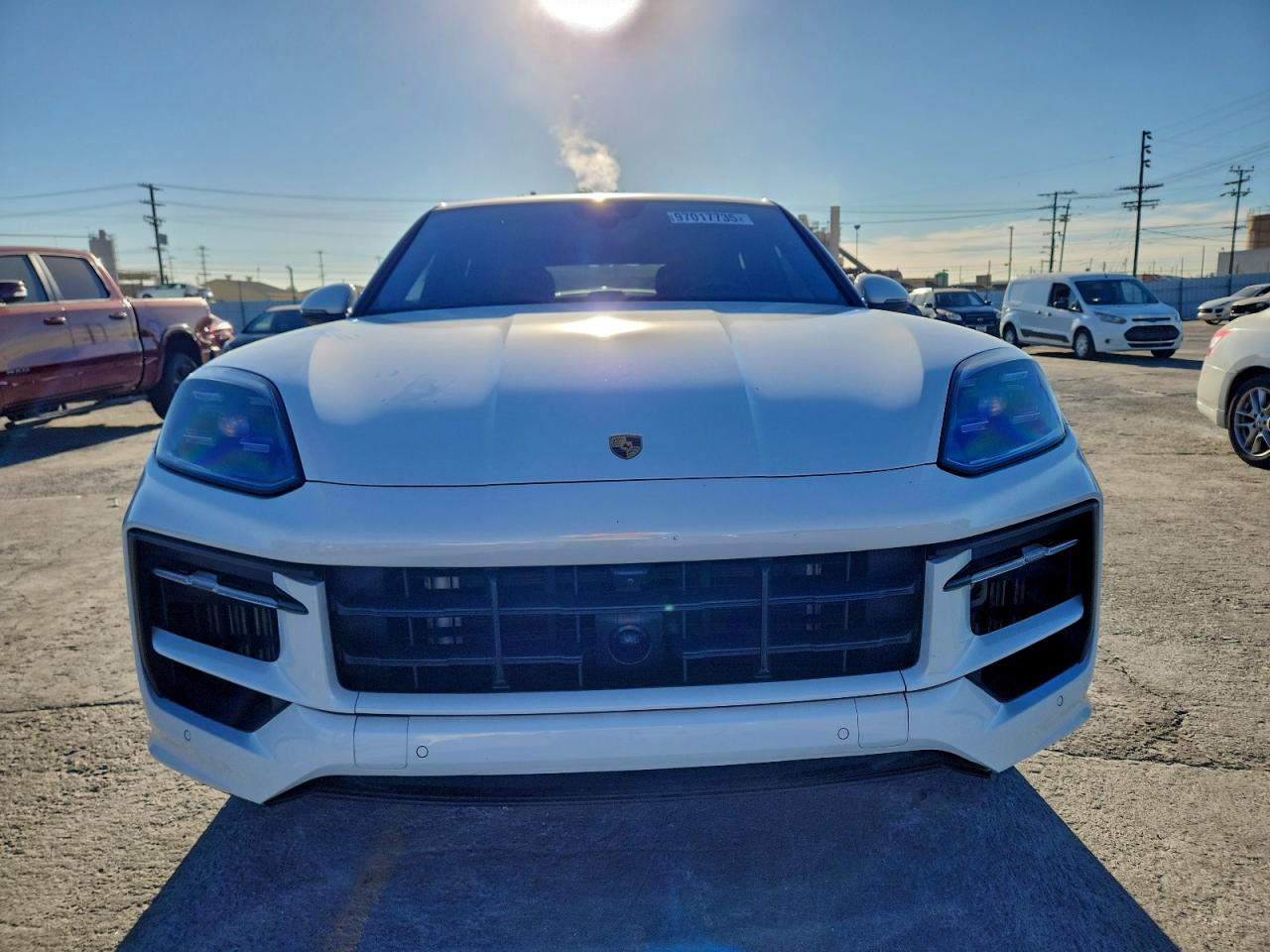 2024 PORSCHE CAYENNE COUPE photo 5
