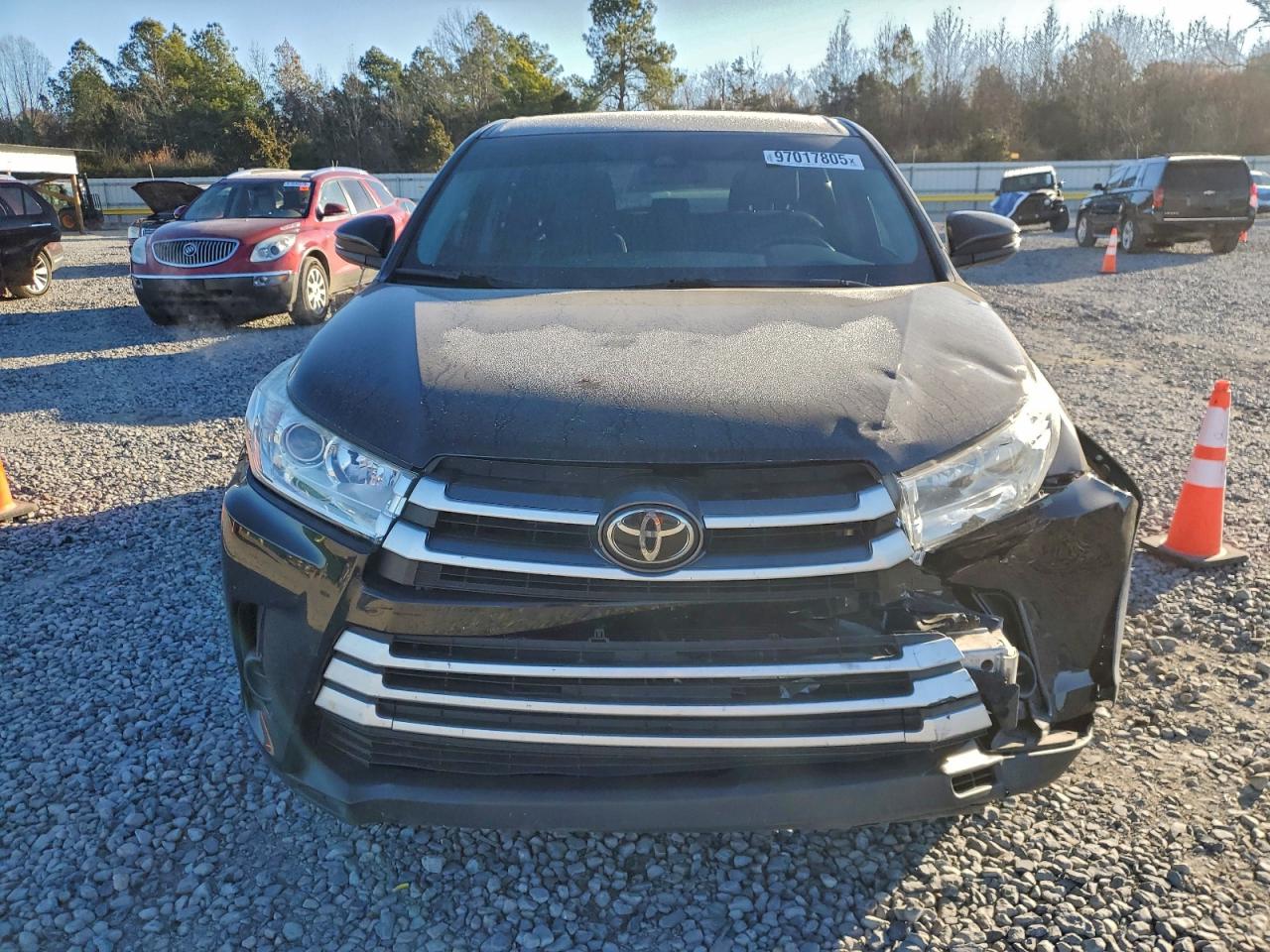 2019 TOYOTA HIGHLANDER LE photo 5