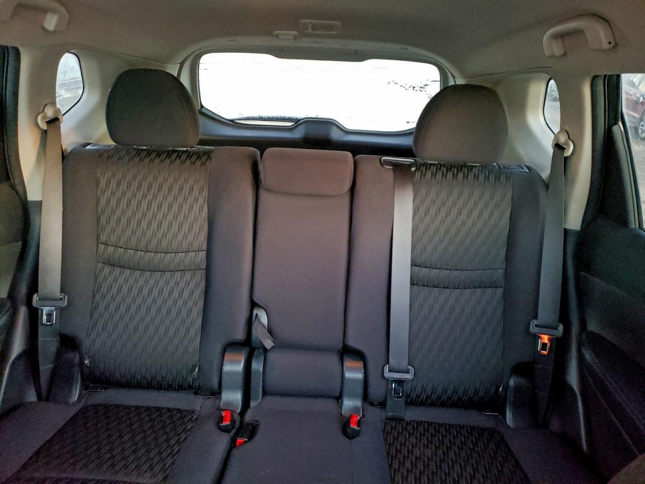 2019 NISSAN ROGUE S photo 19