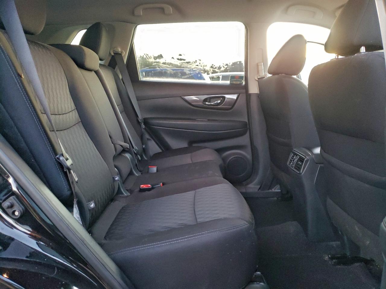 2019 NISSAN ROGUE S photo 21