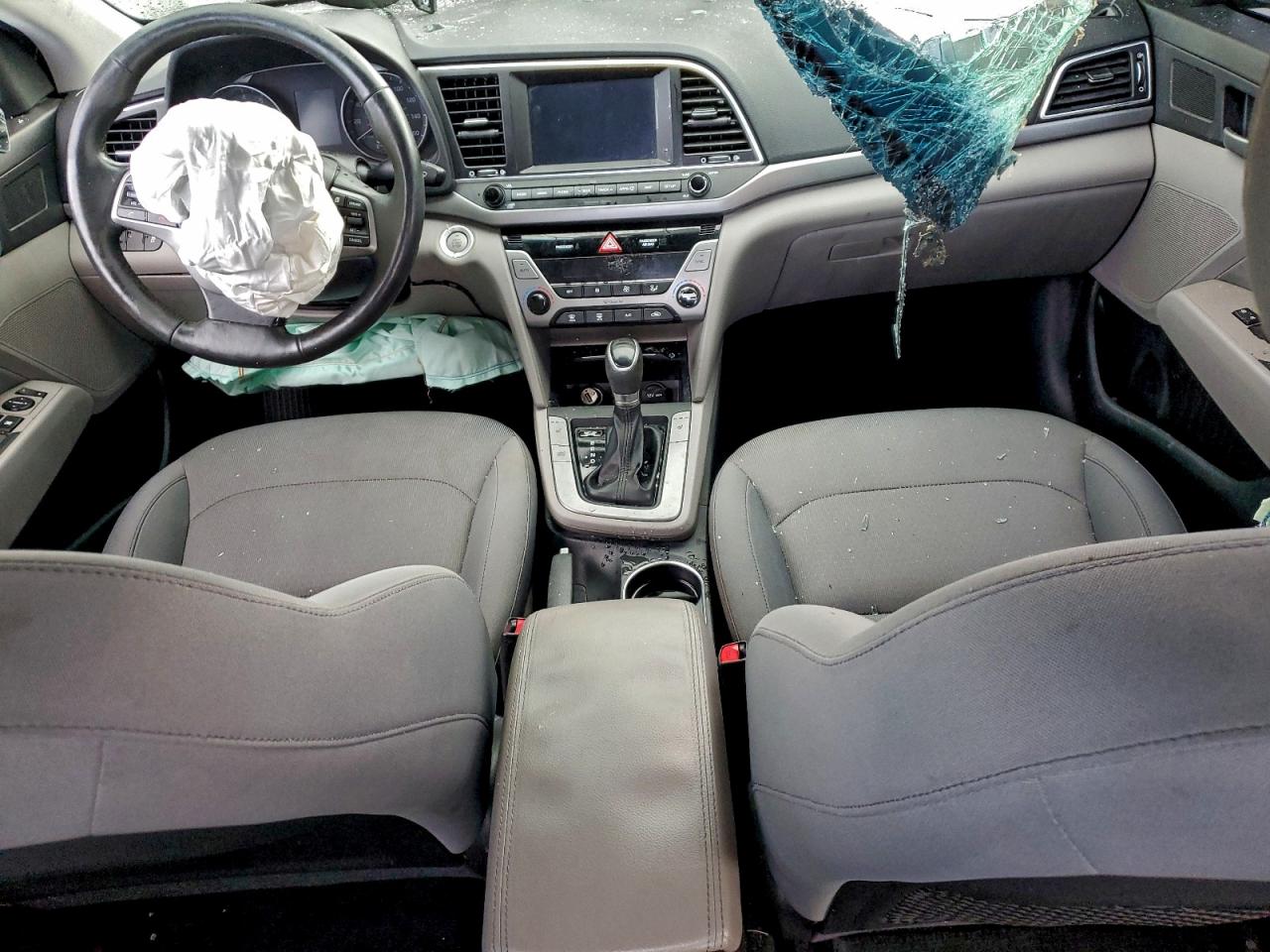 2017 HYUNDAI ELANTRA SE photo 22