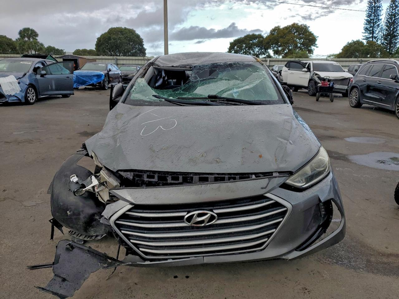 2017 HYUNDAI ELANTRA SE photo 13