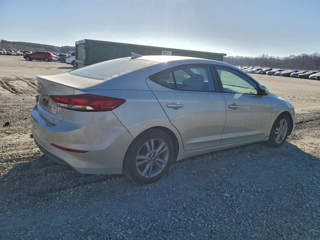 2017 HYUNDAI ELANTRA SE photo 5