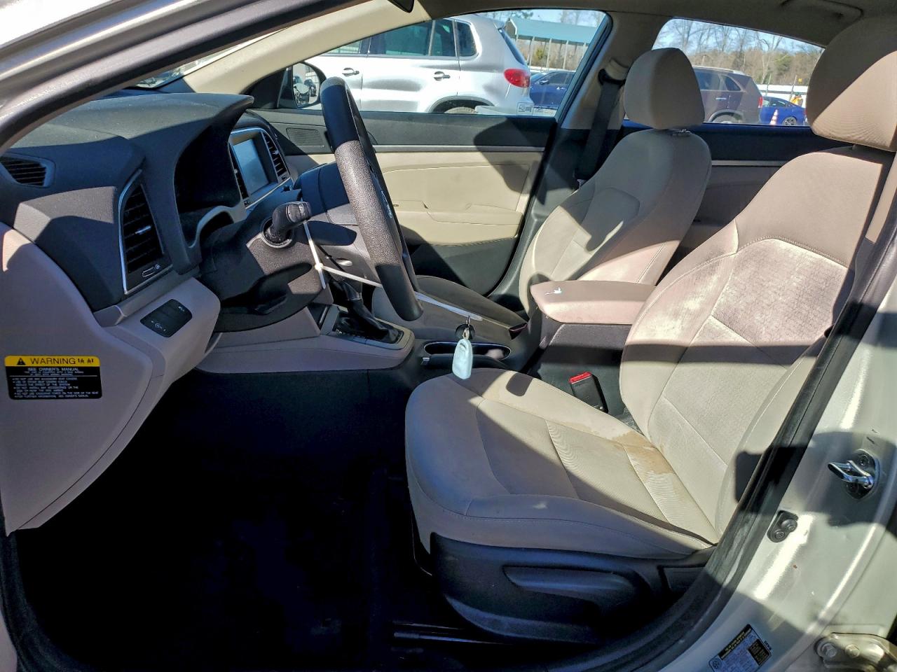 2017 HYUNDAI ELANTRA SE photo 13