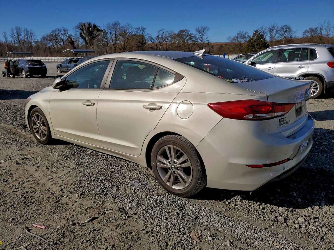 2017 HYUNDAI ELANTRA SE photo 3