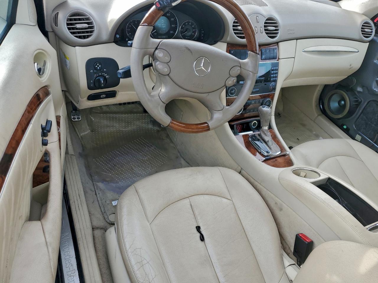 2009 MERCEDES-BENZ CLK 350 photo 8