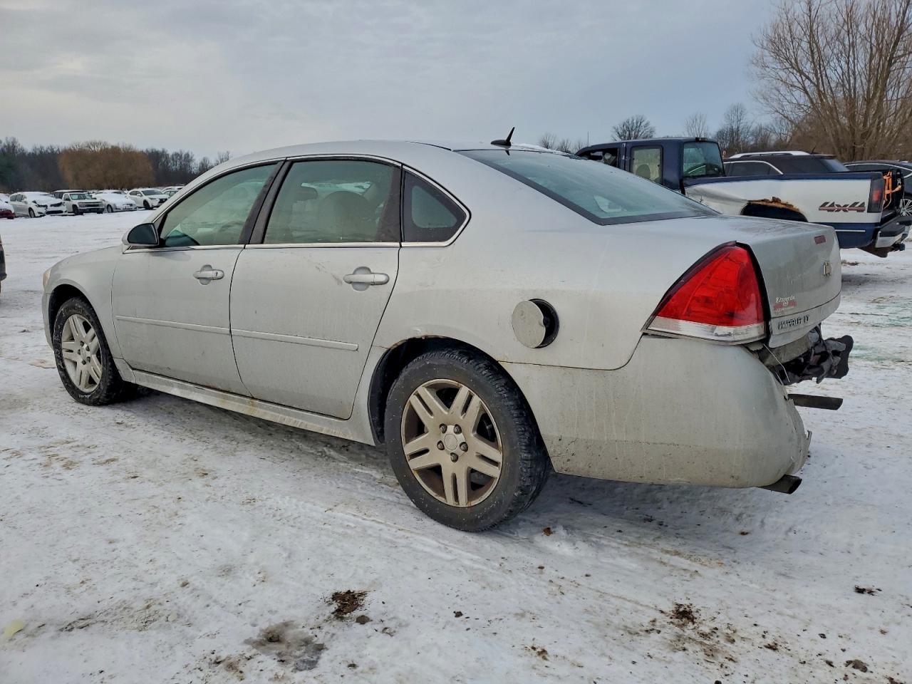 2013 CHEVROLET IMPALA LT photo 2