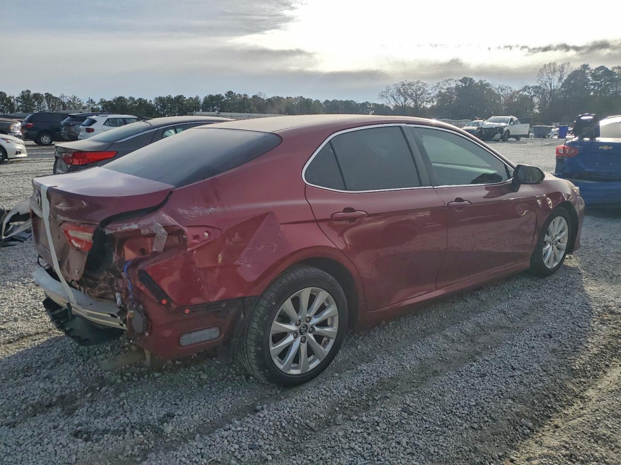 2018 TOYOTA CAMRY L photo 3