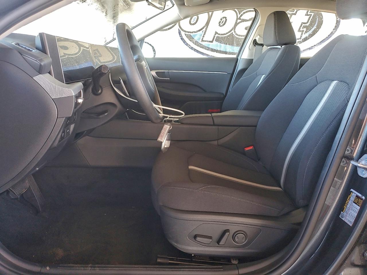 2025 HYUNDAI SONATA SEL photo 13