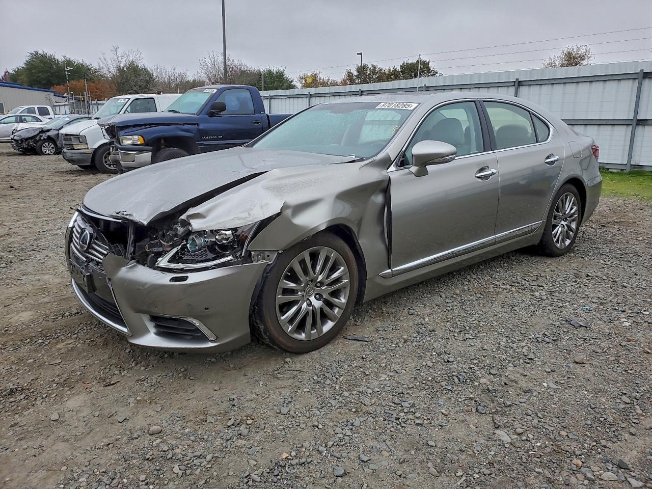 2016 LEXUS LS