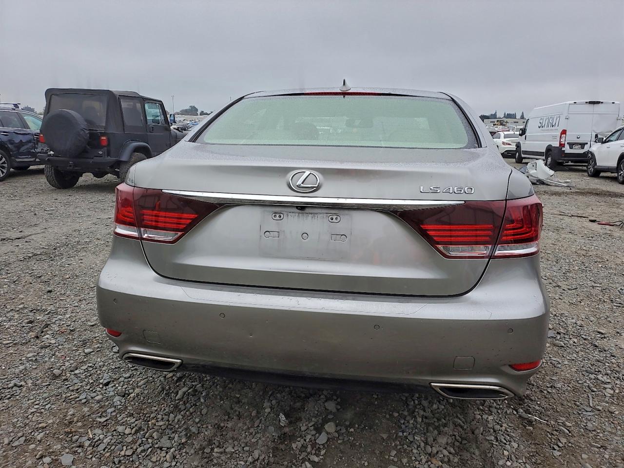 2016 LEXUS LS 460 photo 6