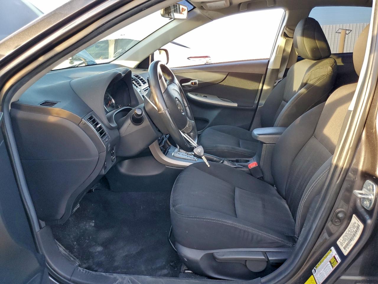 2013 TOYOTA COROLLA BASE photo 7