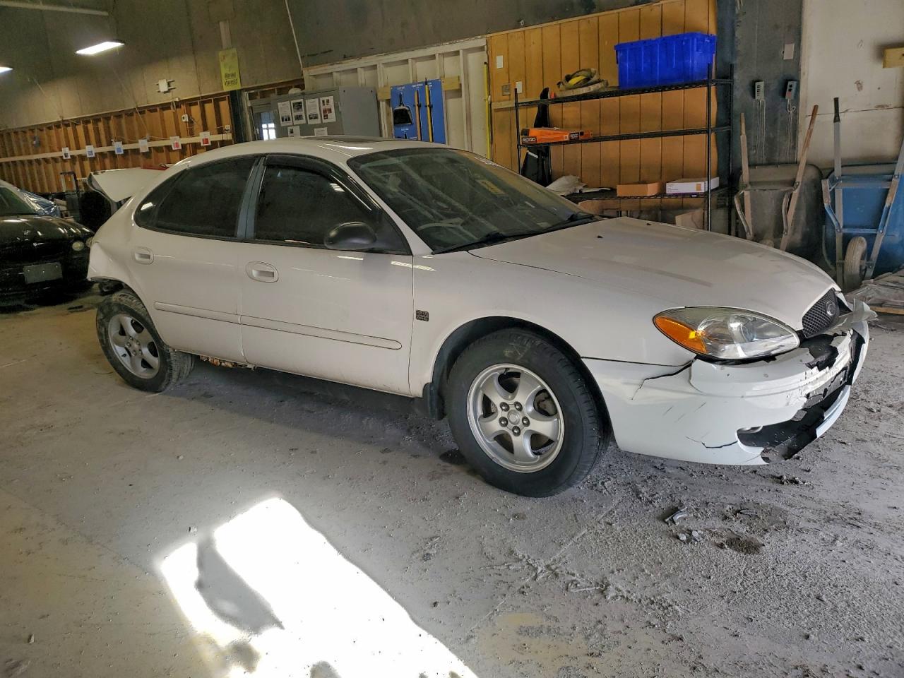 2004 FORD TAURUS SES photo 4