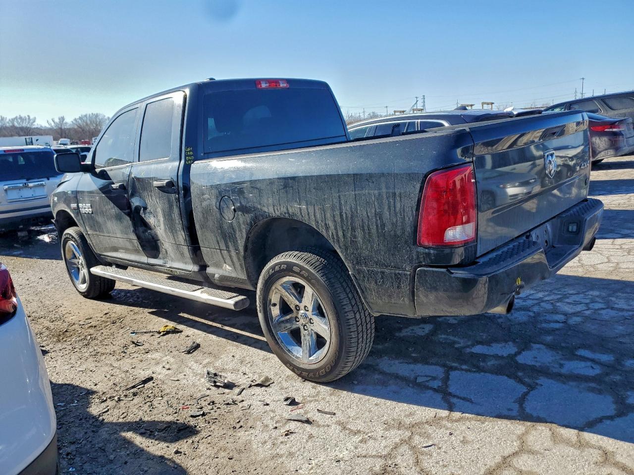 2016 RAM 1500 ST photo 3