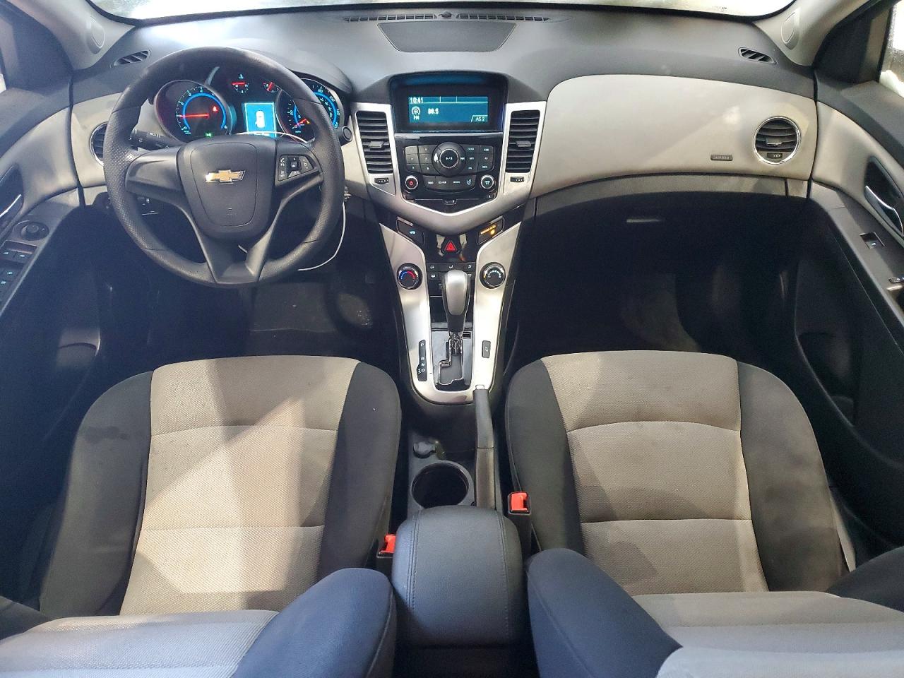 2016 CHEVROLET CRUZE LIMITED LS photo 15