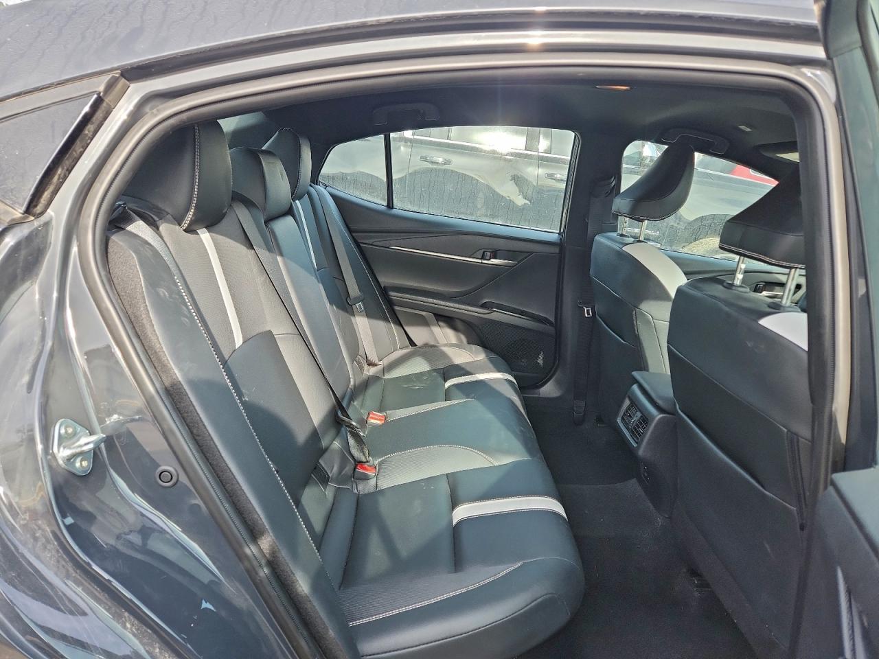 2025 TOYOTA CAMRY XSE photo 19