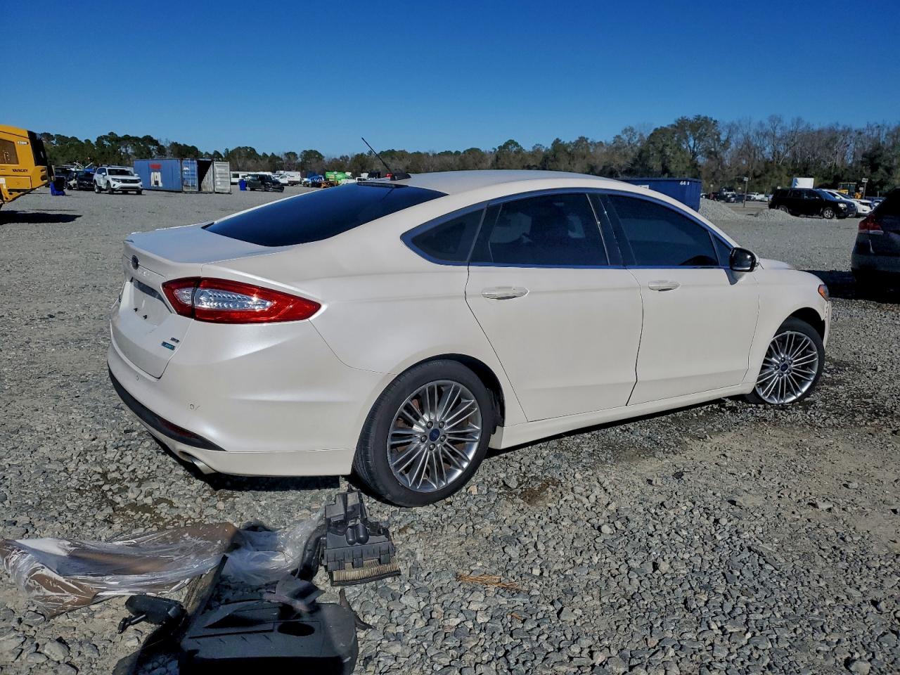 2016 FORD FUSION SE photo 3