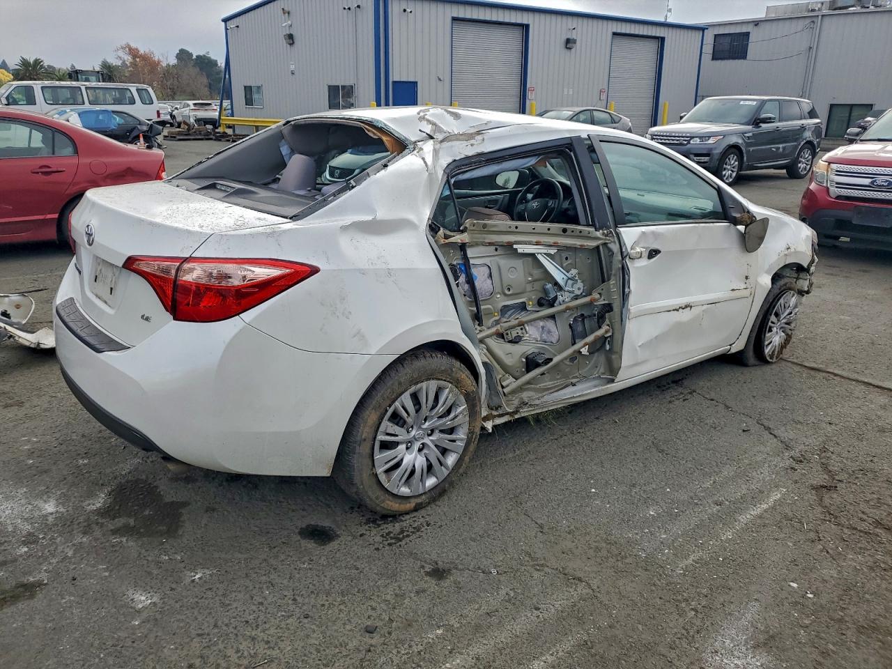 2018 TOYOTA COROLLA L photo 5