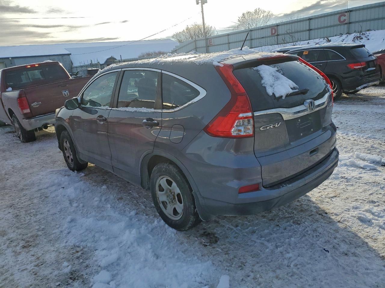 2016 HONDA CR-V LX photo 5