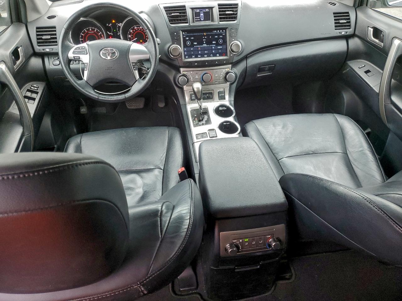 2012 TOYOTA HIGHLANDER BASE photo 8