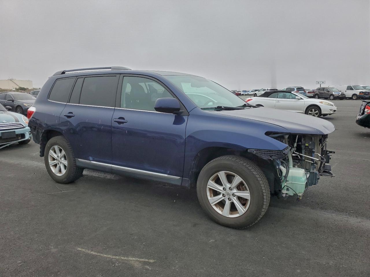 2012 TOYOTA HIGHLANDER BASE photo 4