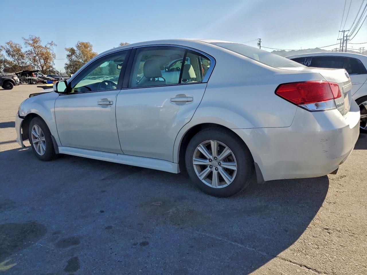 2010 SUBARU LEGACY 2.5I PREMIUM photo 2