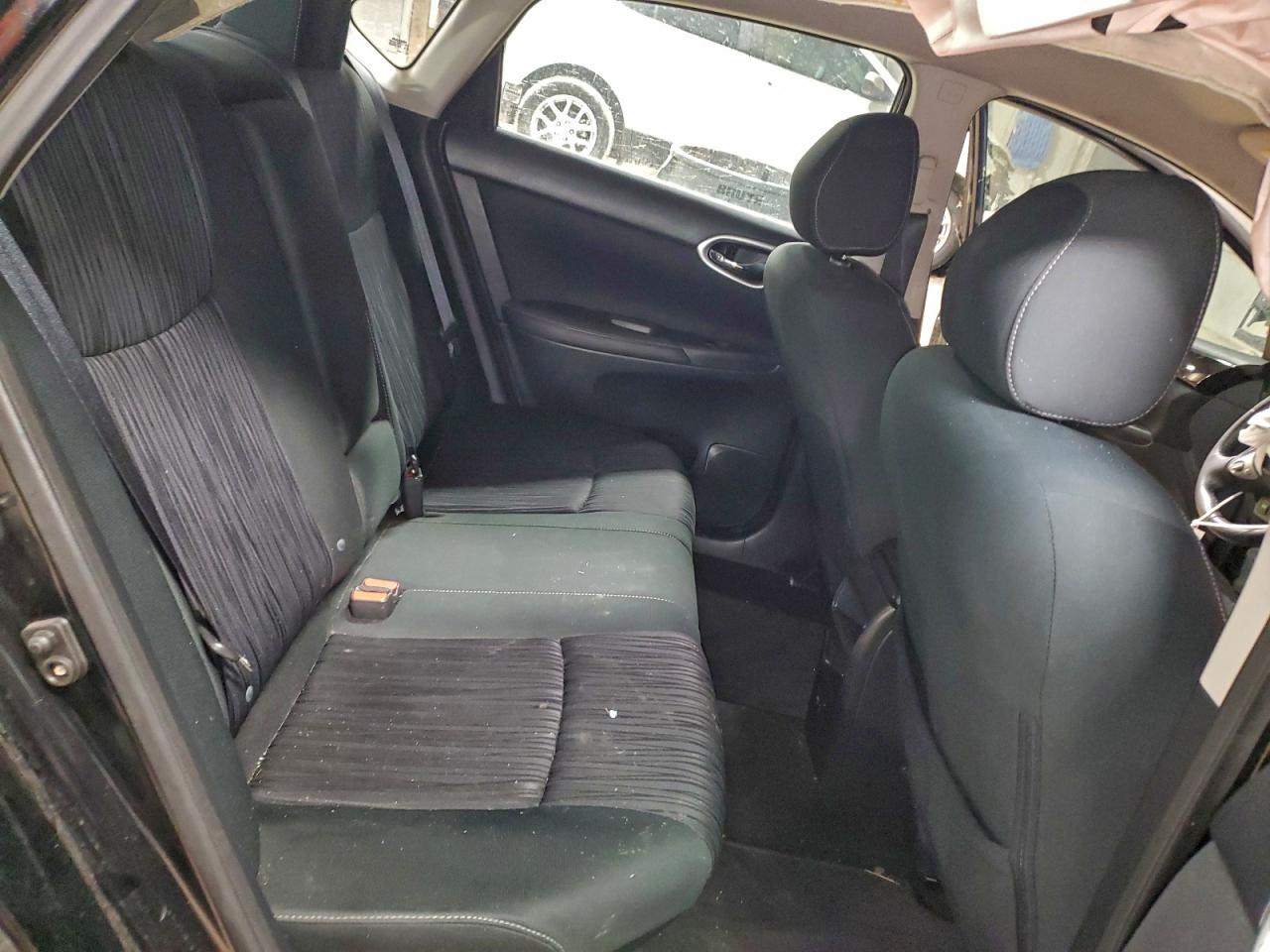 2019 NISSAN SENTRA S photo 28