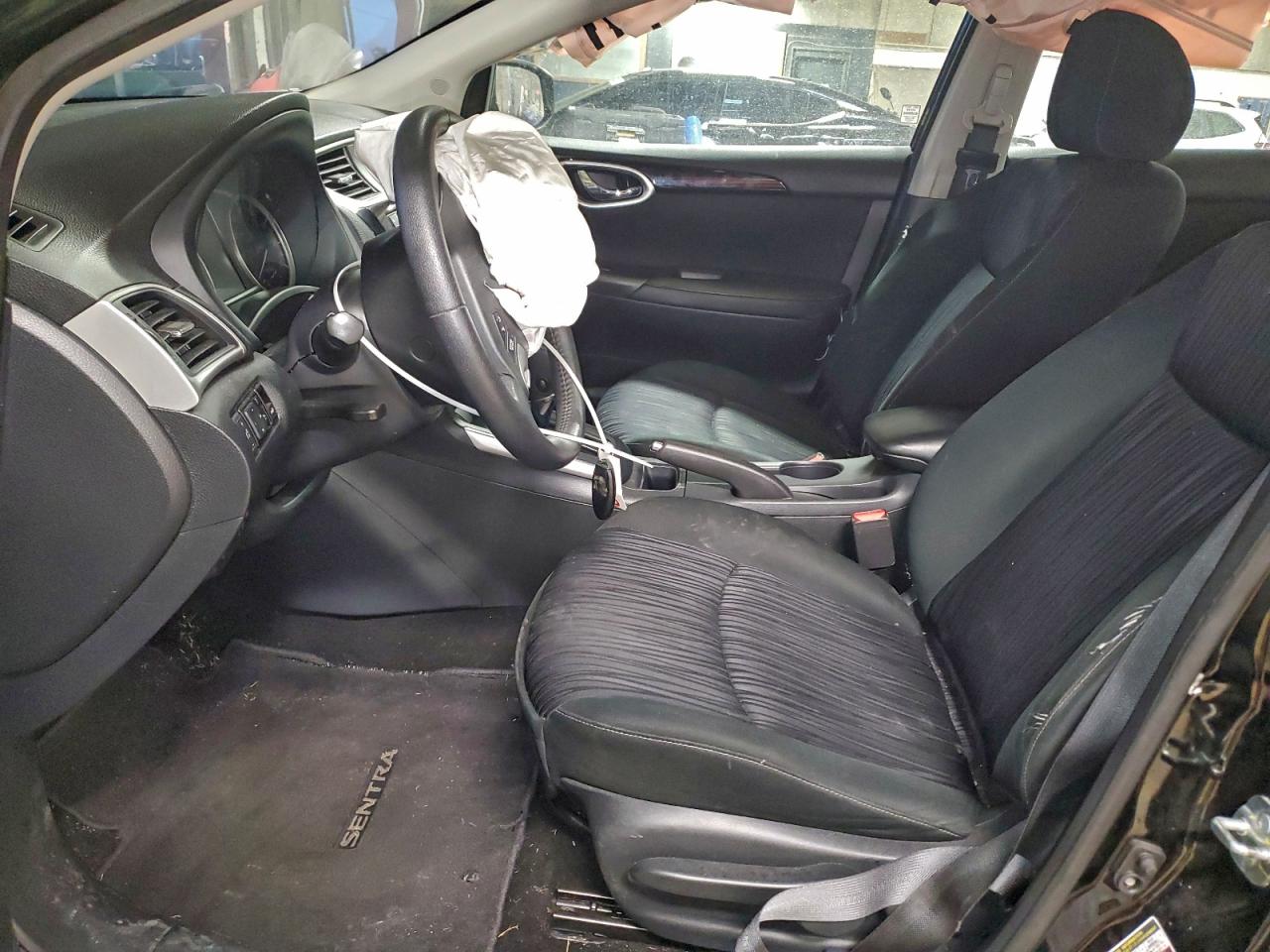 2019 NISSAN SENTRA S photo 19