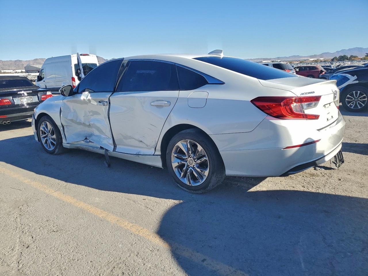 2020 HONDA ACCORD LX photo 3