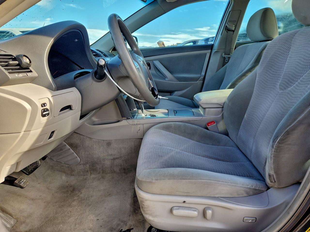 2011 TOYOTA CAMRY BASE photo 13